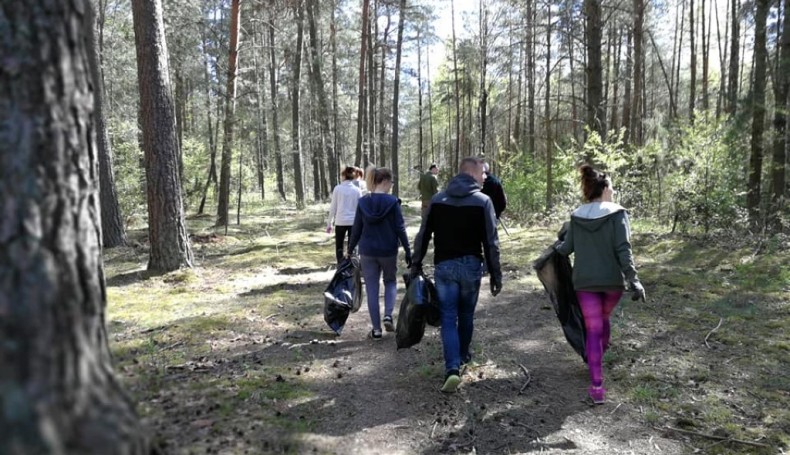 Sprzątanie świata, fot: S. Sawczuk